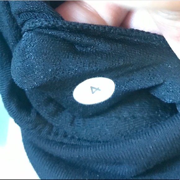 Lululemon Size 4 Tank - Picture 5 of 5